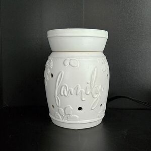 Home Neutral Cream Wax Fragrance Candle Warmer. New!